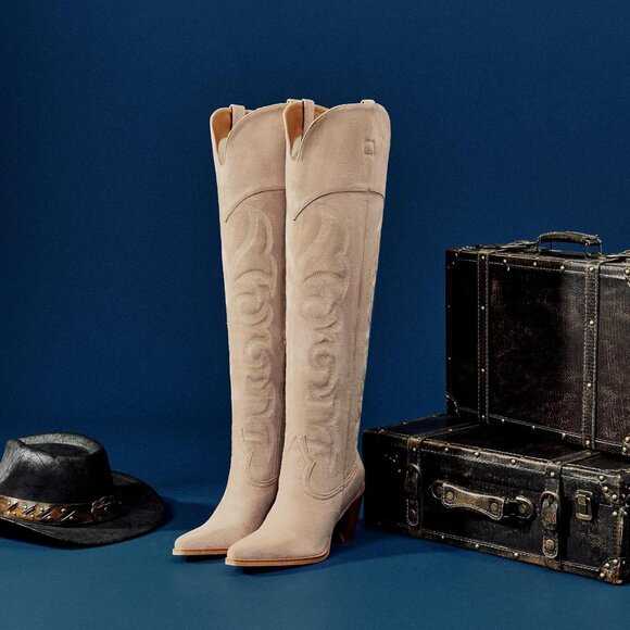 ⚡Women's Apricot Faux Leather Western Boots Pull On Tab Chunky Heel Design - Picture 7 of 7